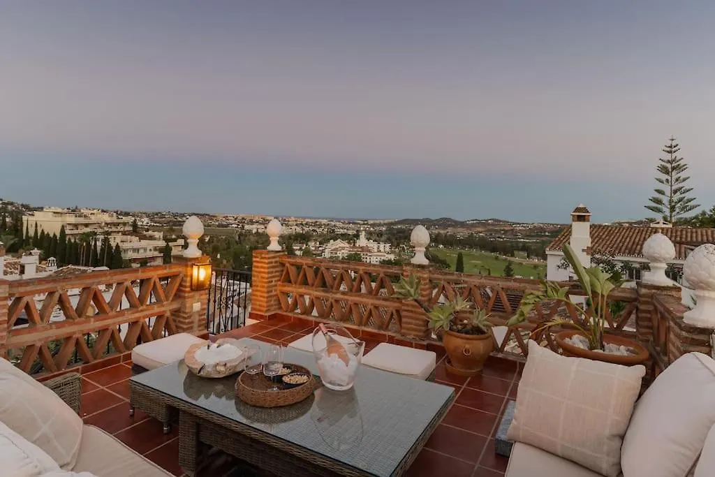 Hébergement de vacances Casa Feliz - Mijas Golf, Private Pool, 3 Bedroom 3 Bathrooms Ensuite Málaga Espagne