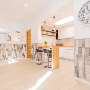 Cubo's La Casita Del Palo Сasa de vacaciones